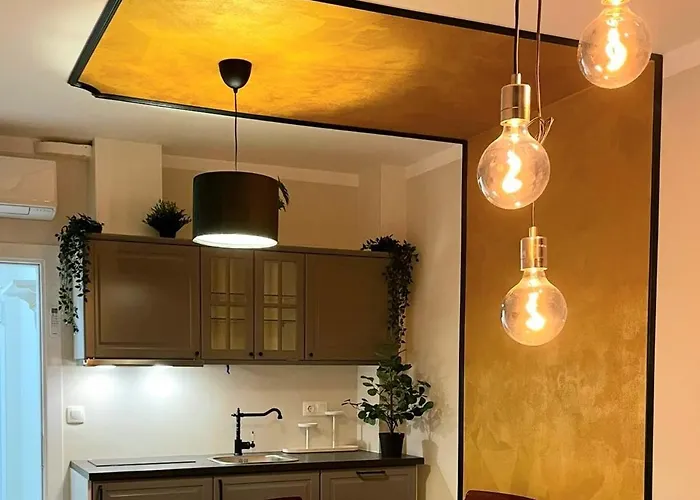 Appartamento Golden Leaf, Swimming Pool View *